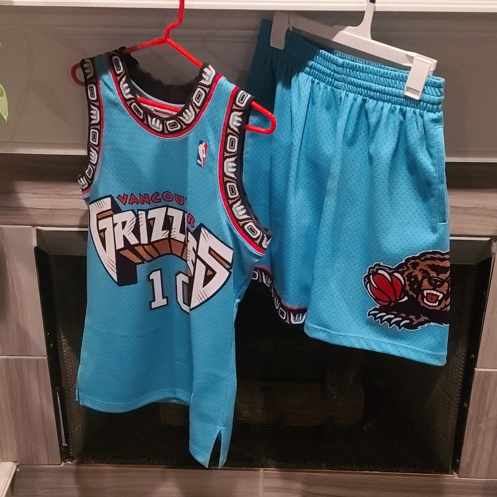 Men's Retro Grizzlies set